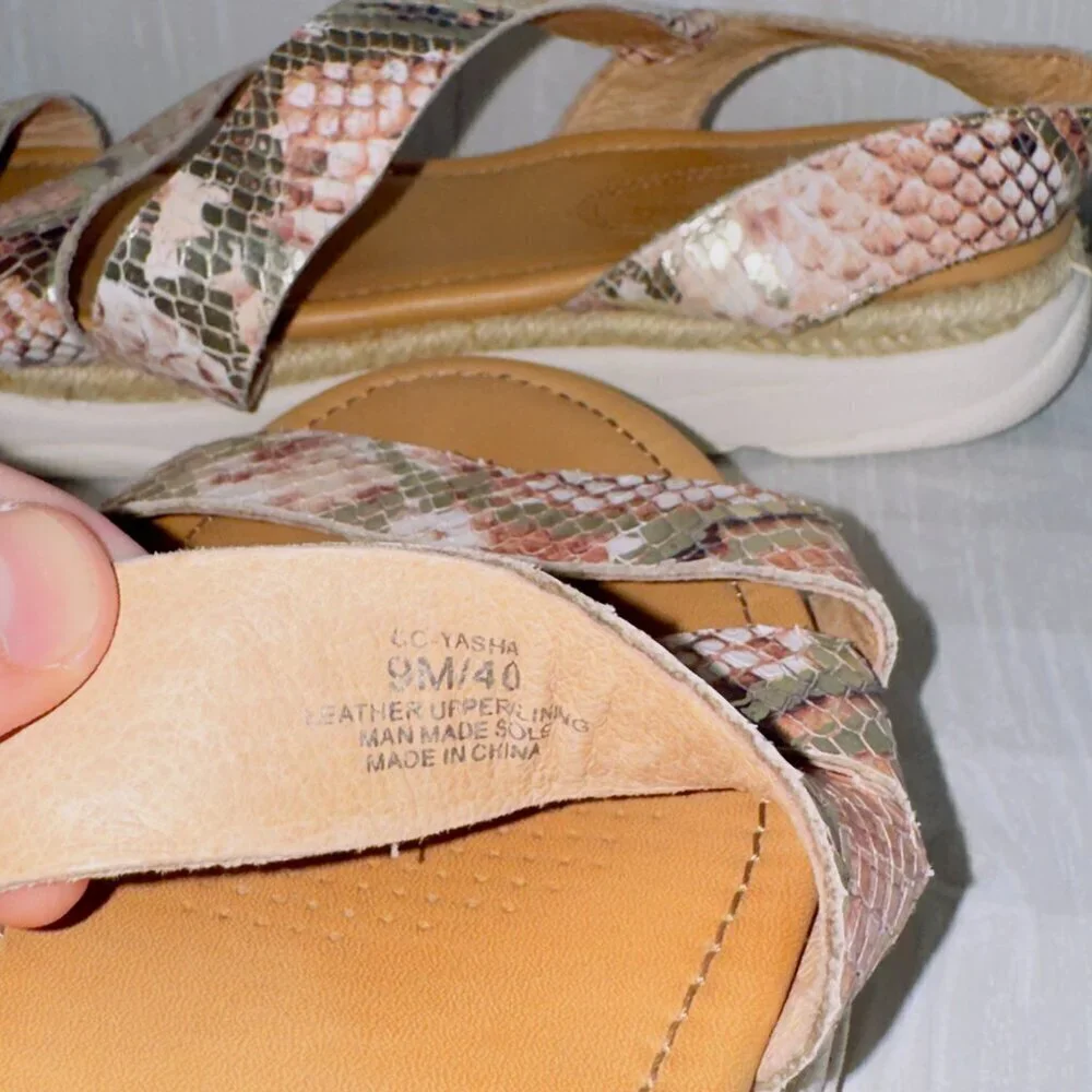 Corso Como Women's Yasha Casual Sport Sandal size US 9